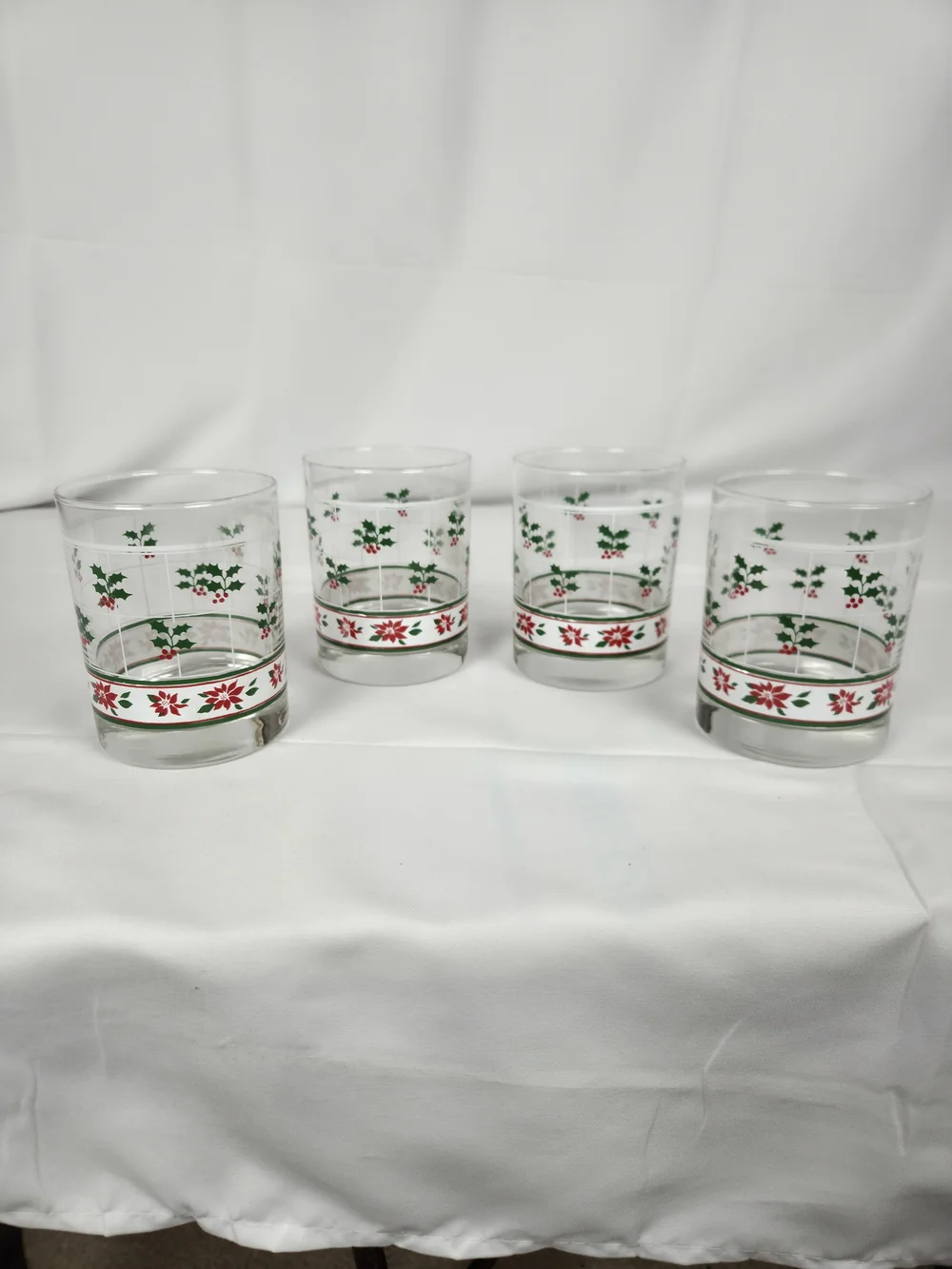 Libbey Holiday Holly and Poinsettia Glass Tumblers in Red and Green